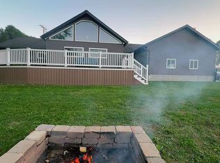 6093 Locust Ln SW, Sherrodsville, OH 44675