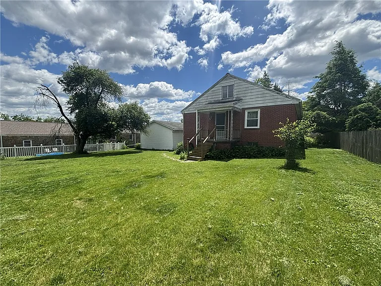 809 Carbon Rd — Photo 6