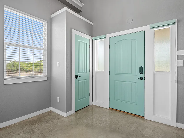 286 Castin Ln — Photo 23