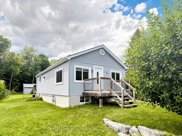 96 Oak Ave, East Gwillimbury, ON L9N 1A3