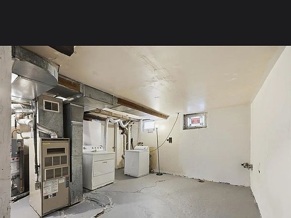 4th image of 2633 N Stevens St