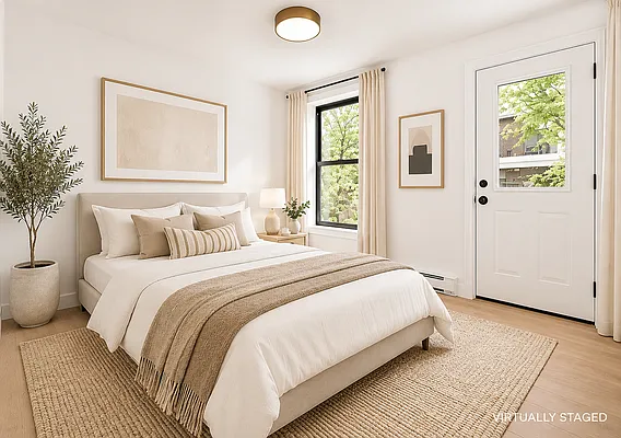 Bedroom, photo 1