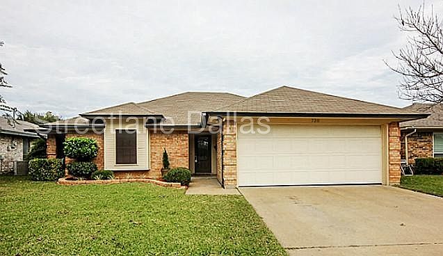 1st image of 720 Parkview Dr
