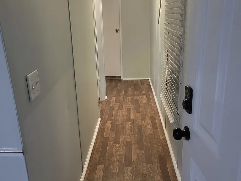 1103 Lissie Ln — Photo 10
