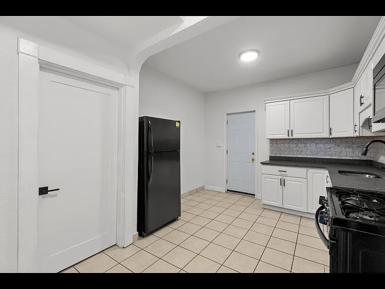 5238 Wickliff St — Photo 4