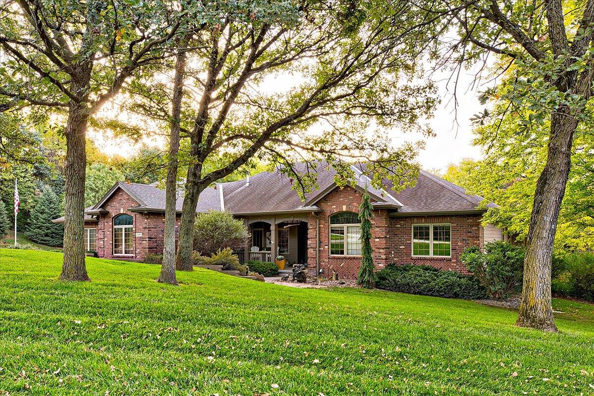 21085 Abbey Rd, Council Bluffs, IA 51503 Zillow