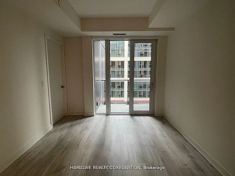 60 Princess St #341 — Photo 8