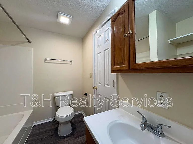 609 1/2 S Crystal St — Photo 15