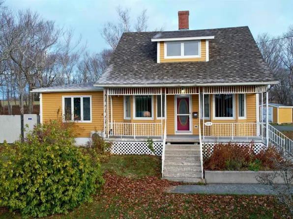 219 Dominion St, Glace Bay, NS B1A 3N2