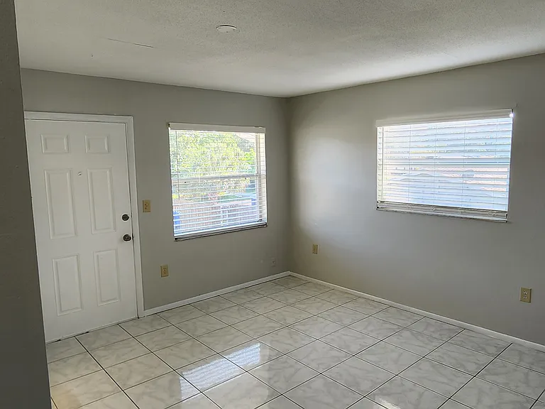 2738 Grand Cayman St #3 — Photo 6