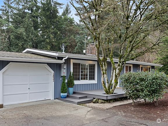 2nd image of 1821 104th Avenue SE