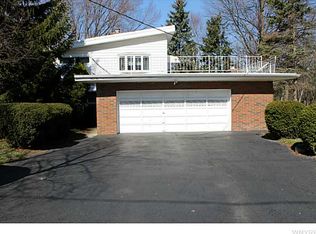 910 Onondaga St, Lewiston, NY 14092