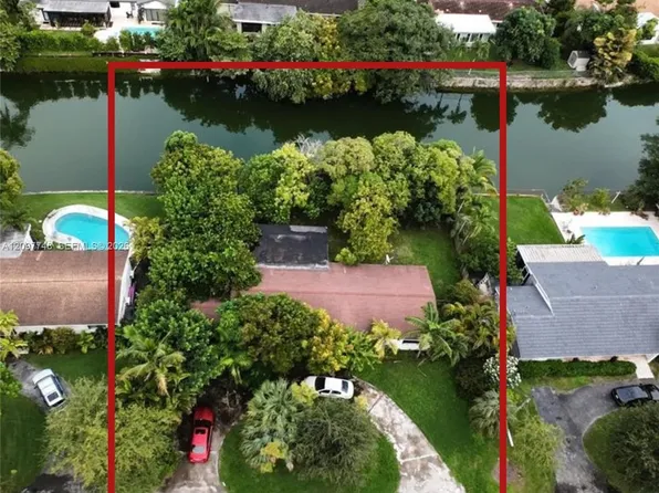 5861 SW 63rd Ct, South Miami, FL 33143
