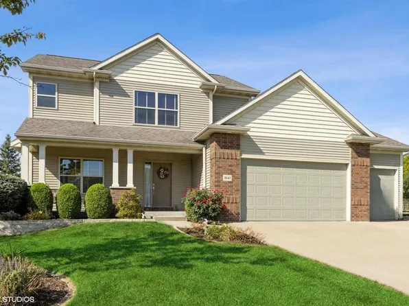 3045 High Bluff Ct, Coralville, IA 52241