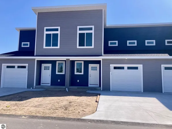 9344 S Flaska Dr #25, Cedar, MI 49621