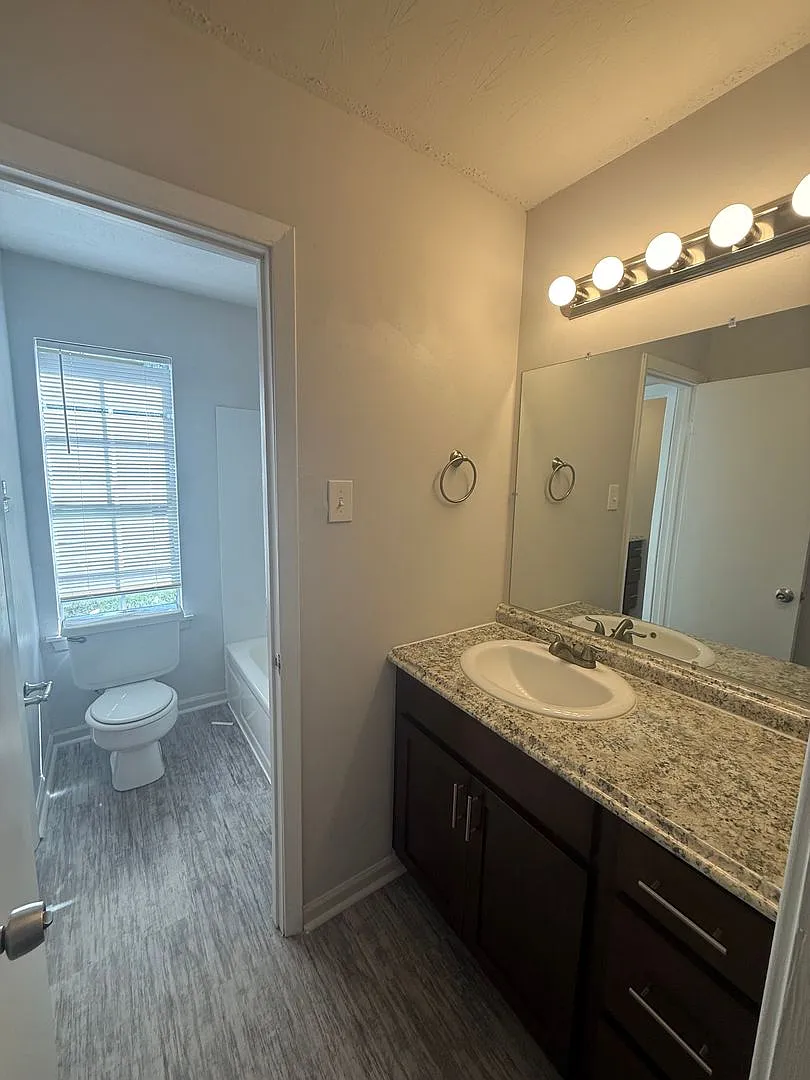 CM 8457 GOV — Photo 2
