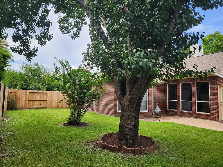 22403 Bellows Bend Dr — Photo 39