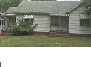 377 Ives Ave, Carneys Point, NJ