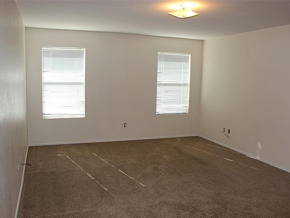 5th image of 1508 Breeze Ln