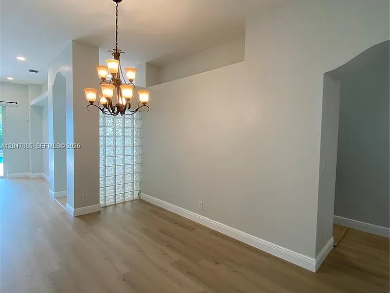 628 SW 168th Ter — Photo 5