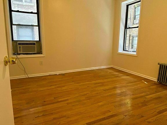 4th image of 102 Convent Ave APT 5