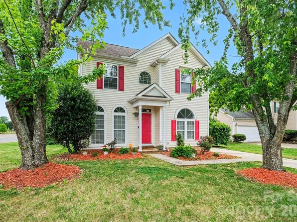 12548 Panthersville Dr, Charlotte, NC 28269