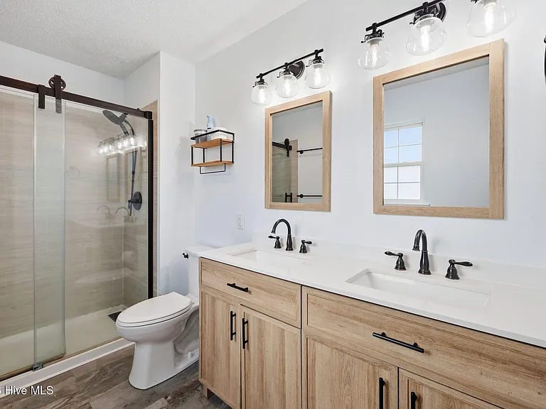 128 Fodder Dr — Photo 26