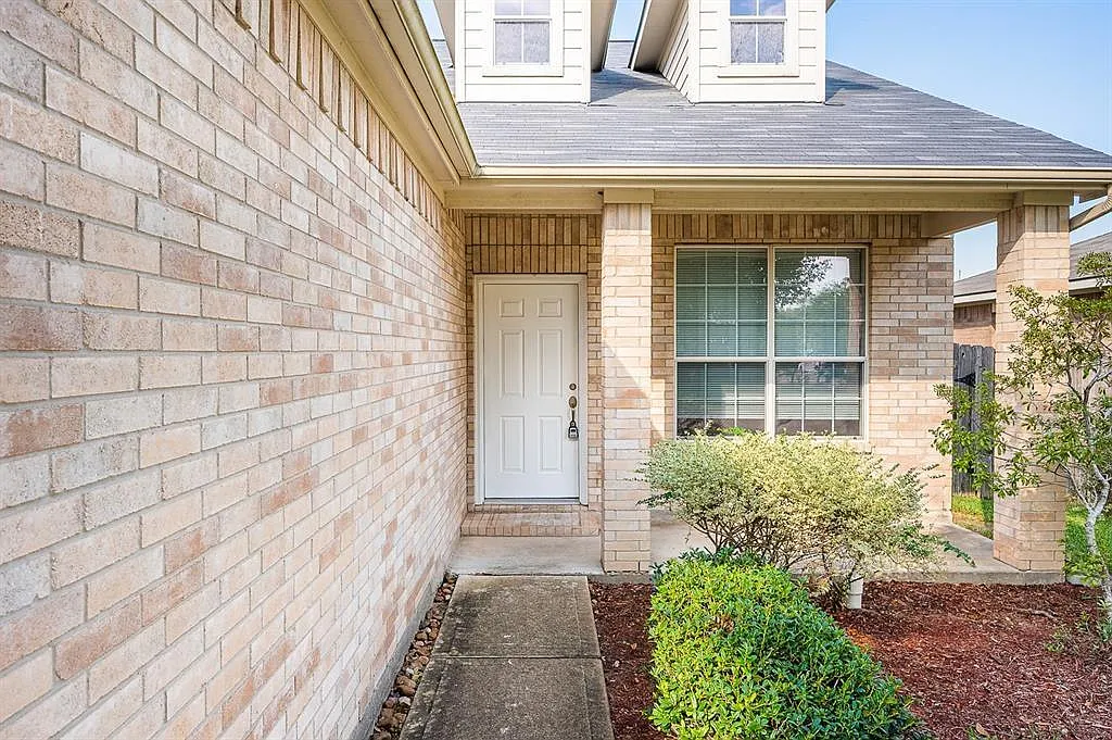 3 bed, 2.5 bath, 1533 sqft, $1,850 — Photo 4