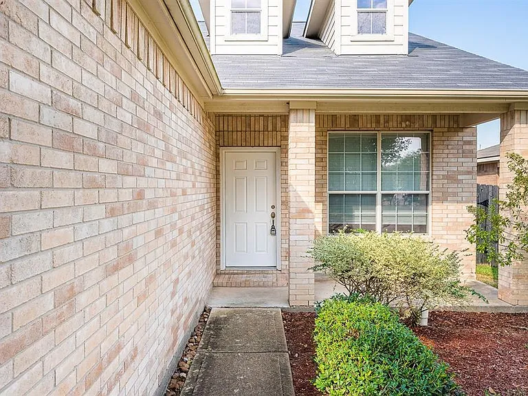 16310 Bandicoot Dr — Photo 4