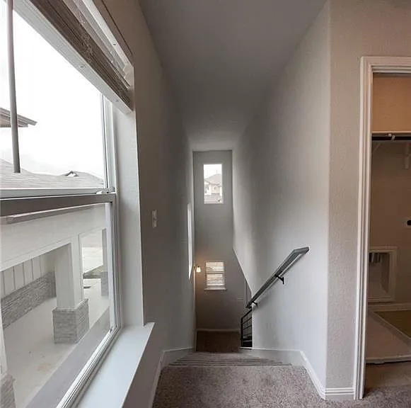 233 Hauser Dr — Photo 14