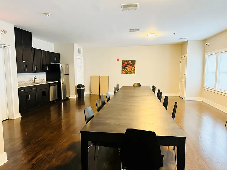 700 New St #102 — Photo 24