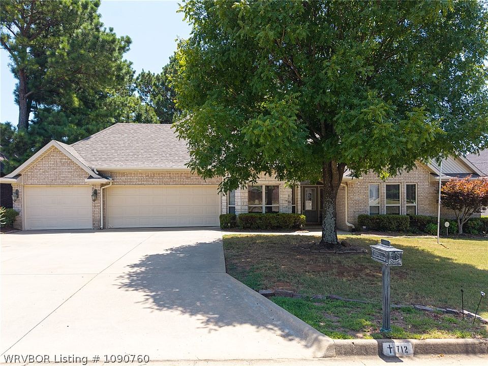 1st image of 712 Ledanna Dr
