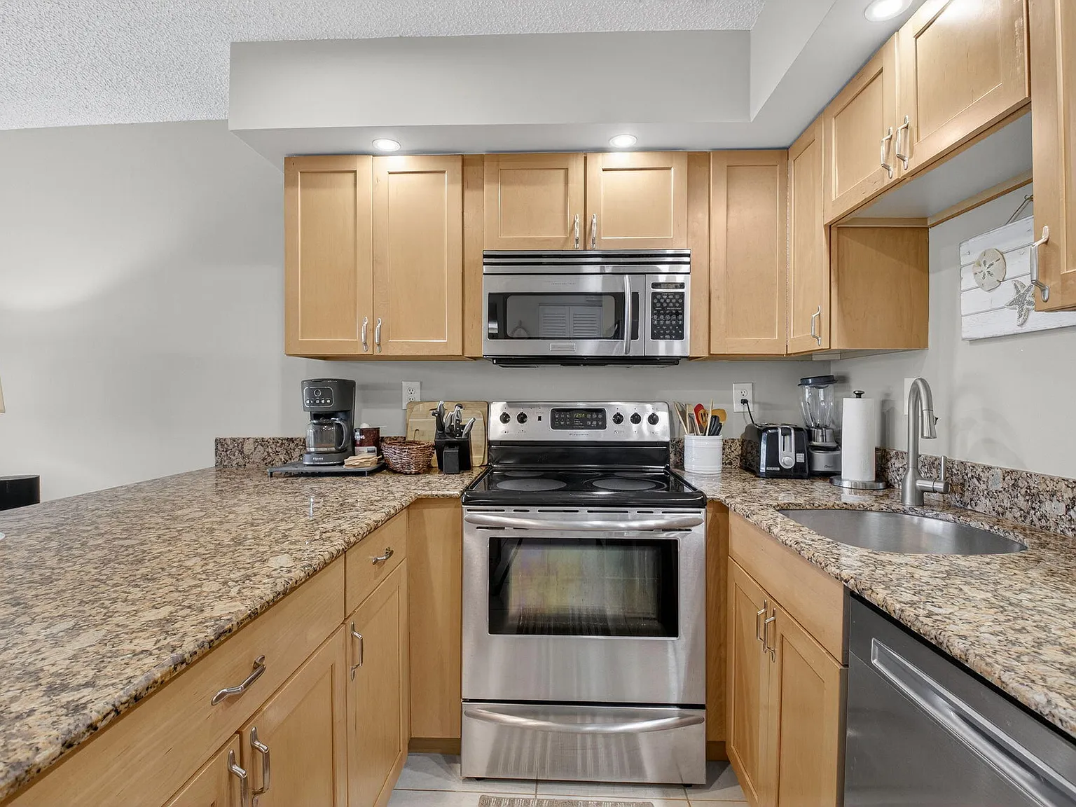 1 bed, 1.0 bath, 750 sqft, $2,600 — Photo 3