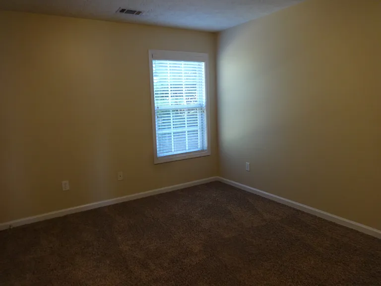 834 Glen Abbey Dr — Photo 9