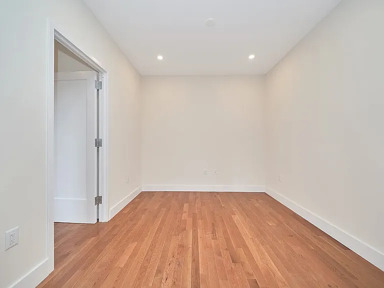 1590 Amsterdam Ave #23N — Photo 4