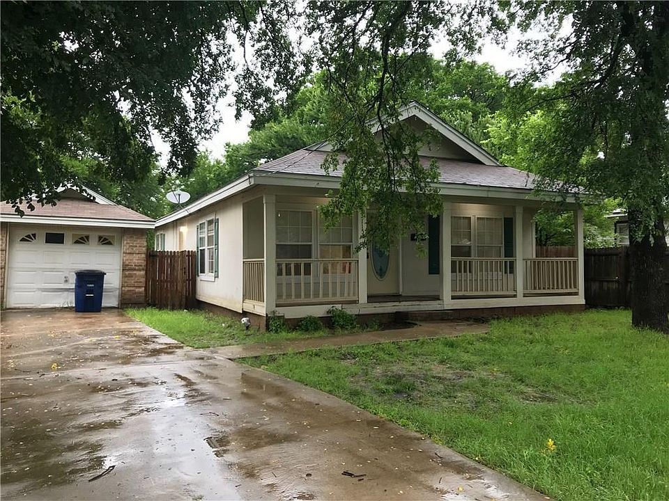 1st image of 3115 Canada Dr