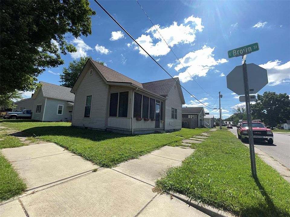 1st image of 200 E Brown St