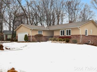 2279 Timberwood Dr SE, Kentwood, MI 49508