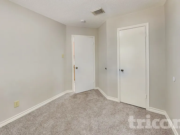 9503 Arcade Rdg — Photo 14