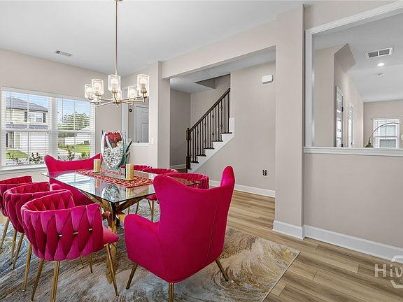 5th image of 204 Alyssa Avenue