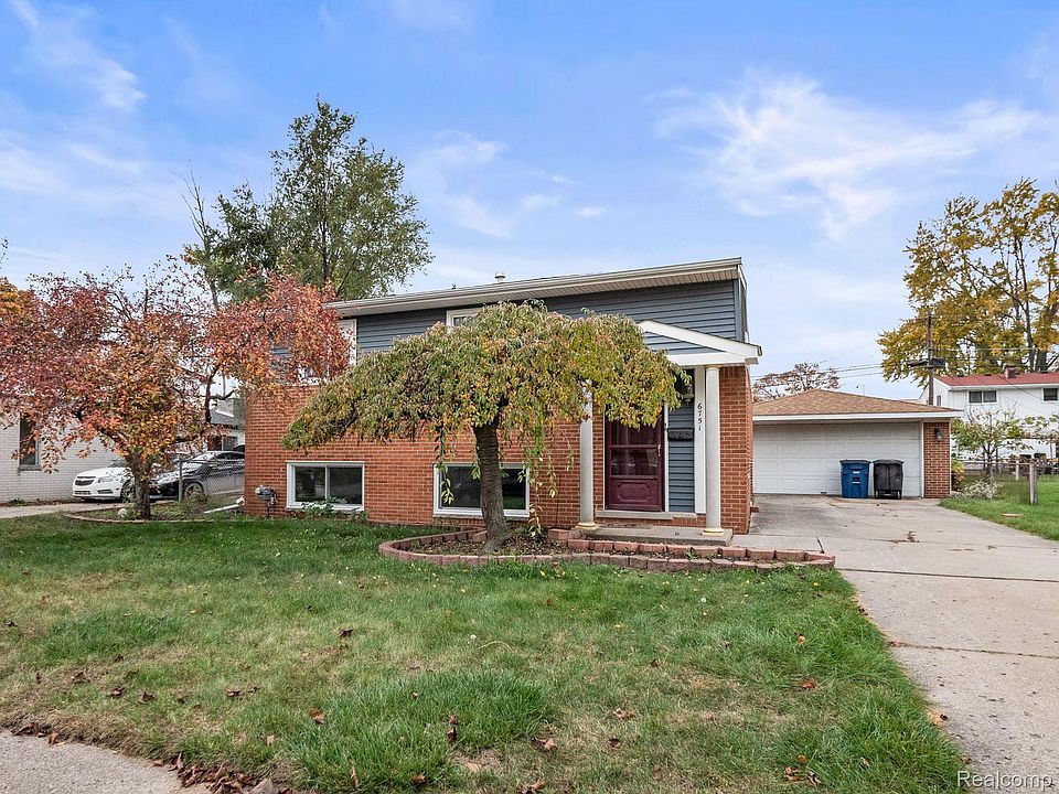 1st image of 6751 Caribou St
