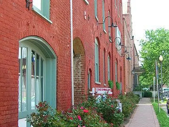 522 Bridge St APT 1B, Danville, VA 24541