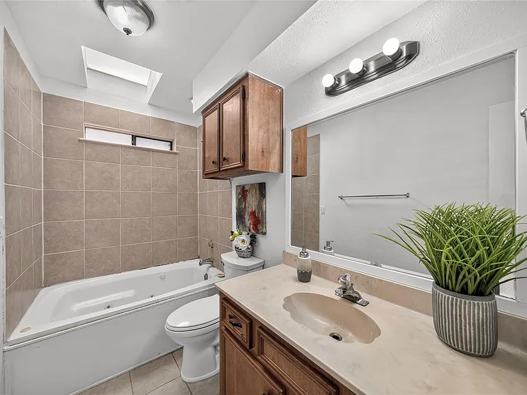 18706 Clover Glen Ln — Photo 12