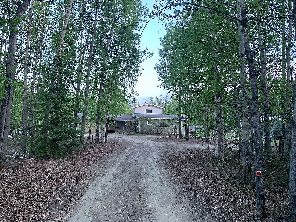 Main driveway 