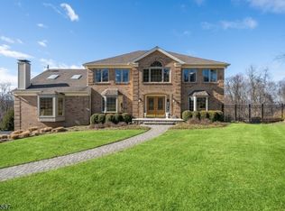 27 Copeland Rd, Denville, NJ 07834