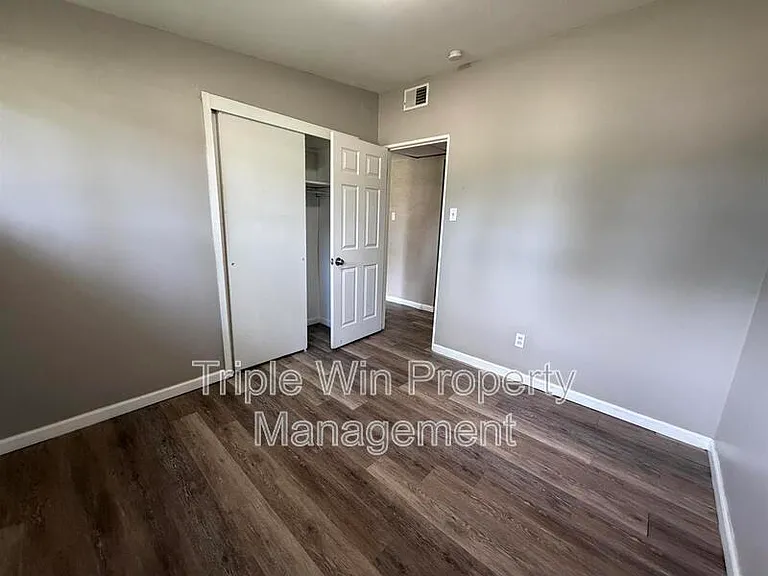 835 Bobbins Ln — Photo 20