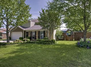 1126 Normandy Dr, Grapevine, TX 76051