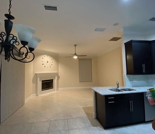 4th image of 5296 Oxford Crest Dr