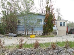 225 Zircon Dr, Reno, NV 89521