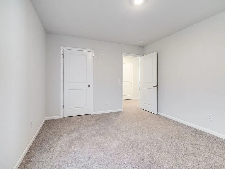 102 Spillway Ct — Photo 27